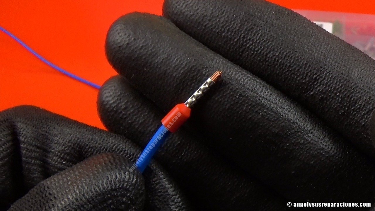 Puntera de 1mm2 crimpada